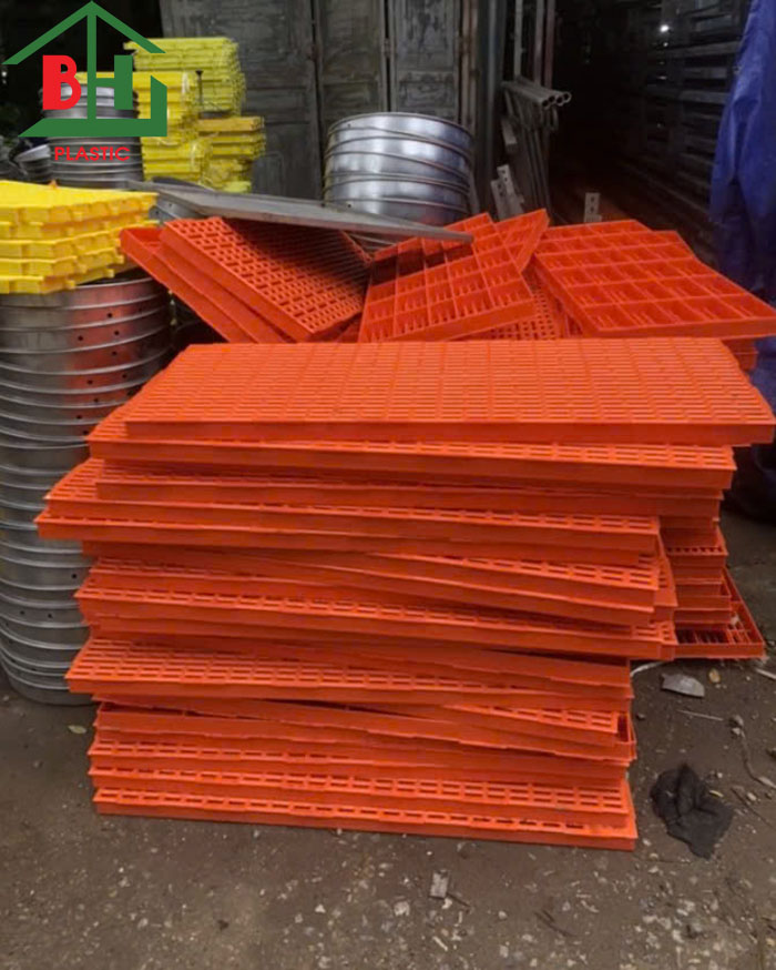 Bán tấm nhựa lót sàn 40x100 cm giá rẻ